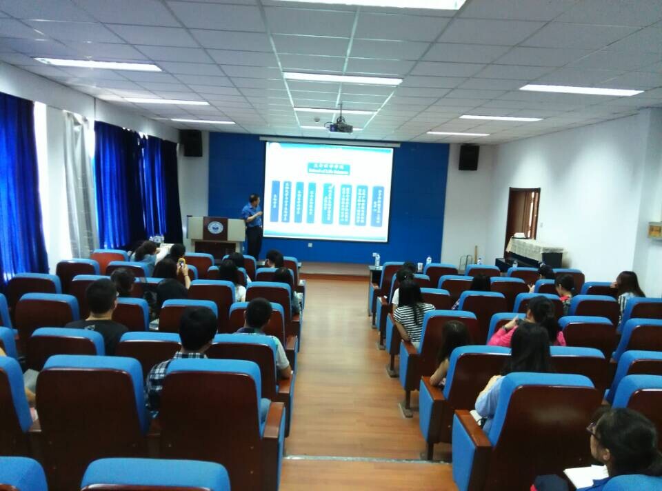 林圣彩教授赴重点高校招生宣讲