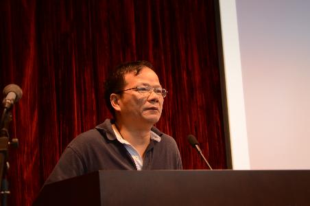 林圣彩院长首先致辞